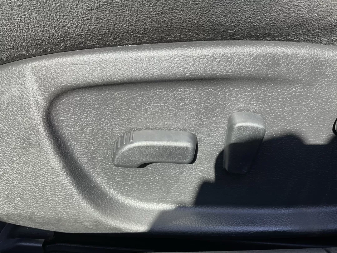 2015 Ram 1500 Big Horn (3C6RR7LT4FG) with an Other engine, located at 4508 South Dixie Dr, Moraine, OH, 45439, (937) 908-9800, 39.807072, -84.031563 - Photo#17