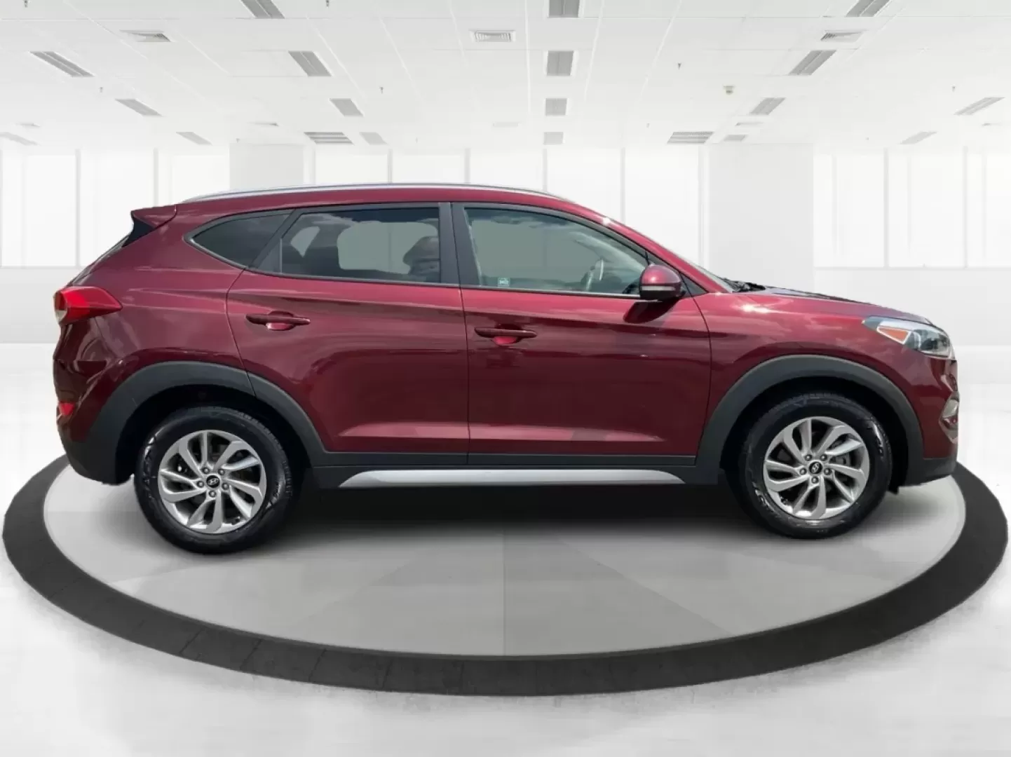 2017 Hyundai Tucson Eco (KM8J33A24HU) with an 1.6L I-4 gasoline direct injection engine, located at 401 Woodman Dr, Riverside, OH, 45431, (937) 908-9800, 39.760899, -84.123421 - ### Discover the Perfect SUV for Your Adventures: 2017 Hyundai Tucson Eco at Advantage Car and Credit<br /> <br /> Are you searching for a reliable SUV that fits seamlessly into your active lifestyle? Look no further! The 2017 Hyundai Tucson Eco is the perfect companion for weekend adventures, daily - Photo#1