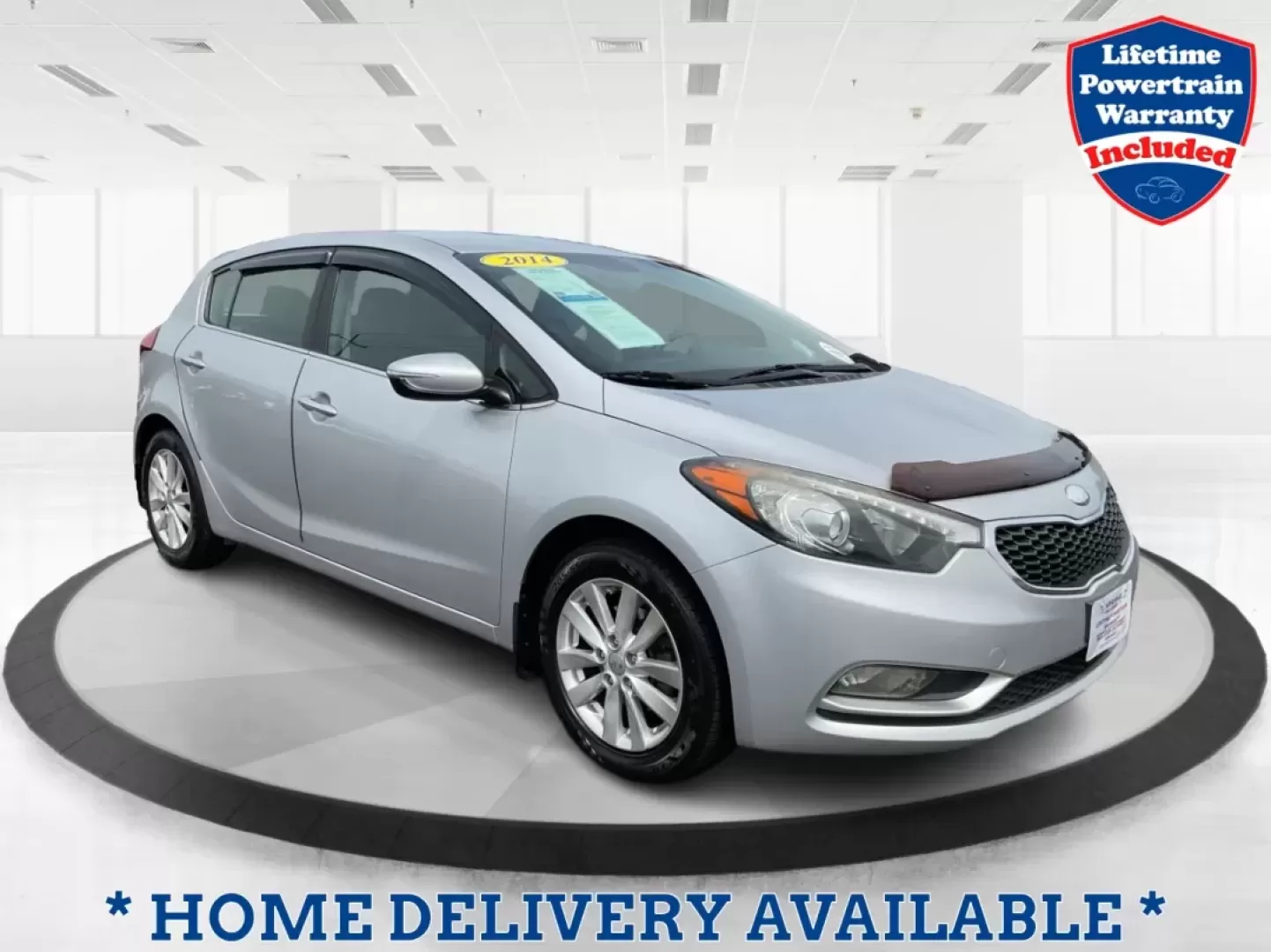 2014 Kia Forte EX (KNAFX5A88E5) with an 2L I-4 gasoline direct injection engine, located at 401 Woodman Dr, Riverside, OH, 45431, (937) 908-9800, 39.760899, -84.123421 - **Discover Your Next Adventure with the 2014 Kia Forte EX at Advantage Car and Credit!**<br /> <br /> Are you ready to elevate your daily commute or embark on weekend adventures? The 2014 Kia Forte EX is the perfect companion, whether you're navigating the bustling streets of Fairborn, OH, or hittin - Photo#0