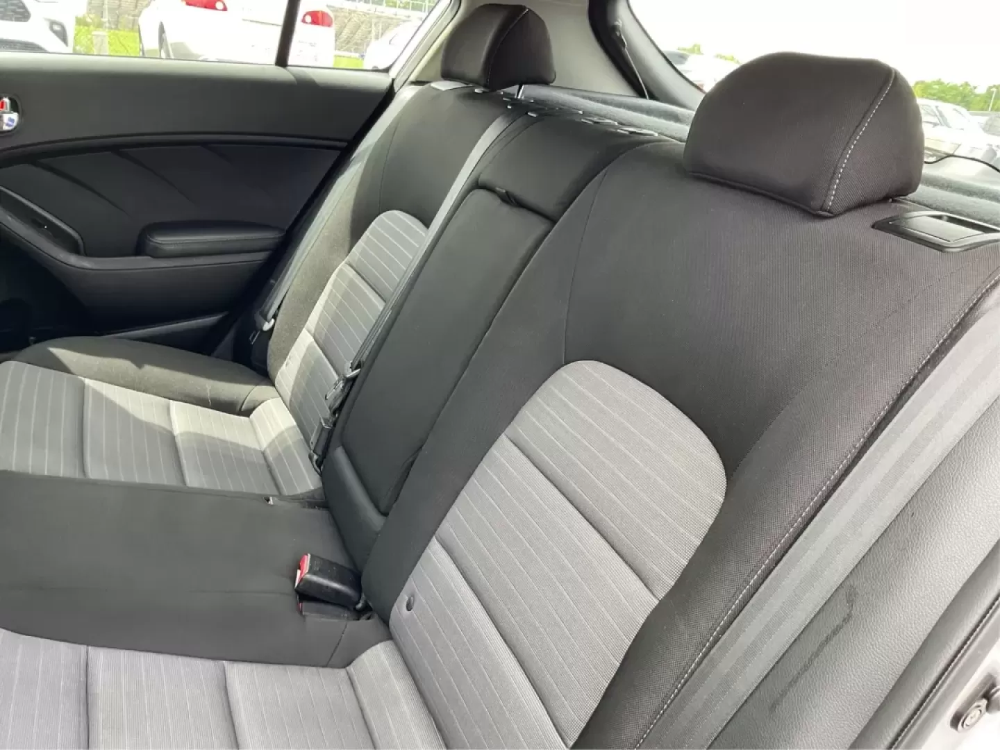 2014 Kia Forte EX (KNAFX5A88E5) with an 2L I-4 gasoline direct injection engine, located at 401 Woodman Dr, Riverside, OH, 45431, (937) 908-9800, 39.760899, -84.123421 - **Discover Your Next Adventure with the 2014 Kia Forte EX at Advantage Car and Credit!**<br /> <br /> Are you ready to elevate your daily commute or embark on weekend adventures? The 2014 Kia Forte EX is the perfect companion, whether you're navigating the bustling streets of Fairborn, OH, or hittin - Photo#10