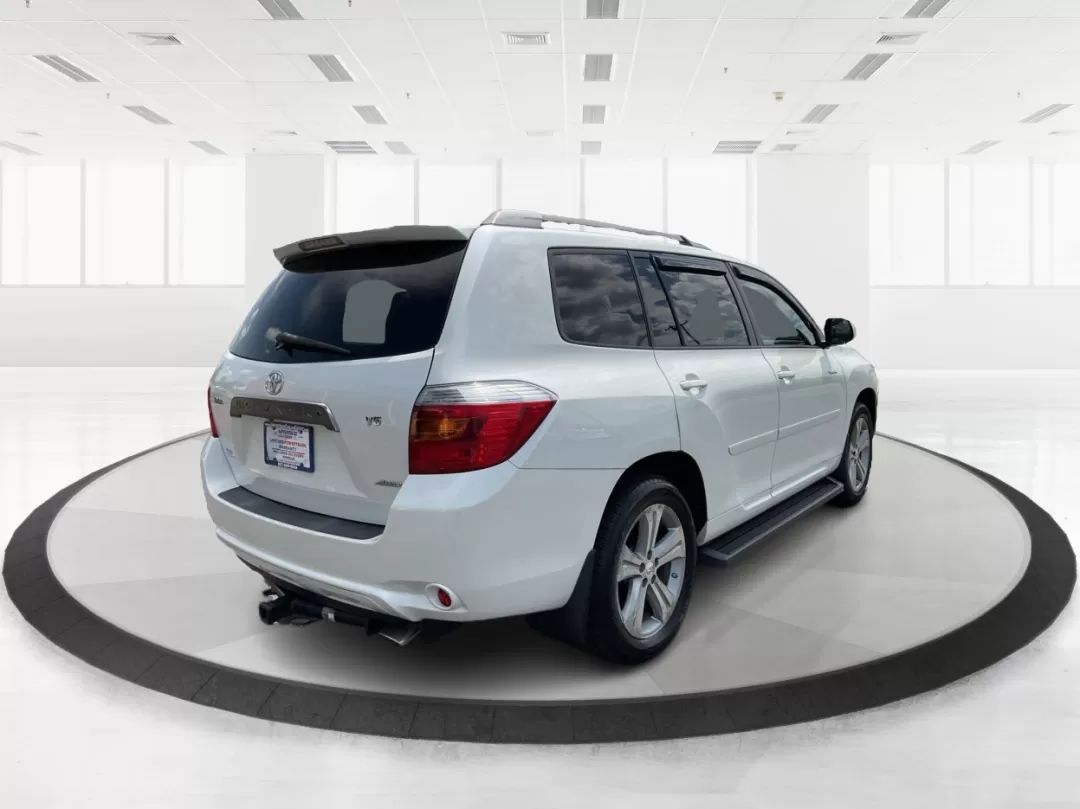 2008 Toyota Highlander Sport (JTEES43A082) with an 3.5L V-6 DOHC engine, located at 1099 N County Rd 25A , Troy, OH, 45373, (937) 908-9800, 40.057079, -84.212883 - ### Discover Your Next Adventure with the 2008 Toyota Highlander Sport<br /> <br /> Are you ready to elevate your family outings or weekend getaways? The 2008 Toyota Highlander Sport is the perfect companion for those who seek both comfort and capability. This SUV is designed to accommodate growing - Photo#2