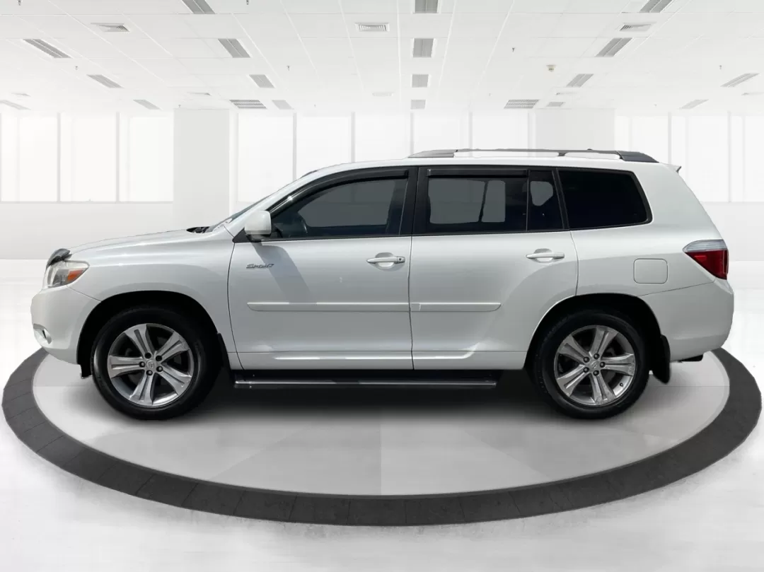 2008 Toyota Highlander Sport (JTEES43A082) with an 3.5L V-6 DOHC engine, located at 1099 N County Rd 25A , Troy, OH, 45373, (937) 908-9800, 40.057079, -84.212883 - ### Discover Your Next Adventure with the 2008 Toyota Highlander Sport<br /> <br /> Are you ready to elevate your family outings or weekend getaways? The 2008 Toyota Highlander Sport is the perfect companion for those who seek both comfort and capability. This SUV is designed to accommodate growing - Photo#5