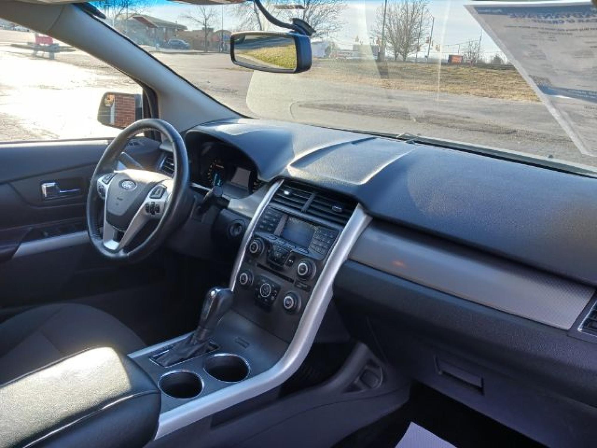 2013 Ingot Silver Metallic Ford Edge SEL FWD (2FMDK3JC8DB) with an 3.5L V6 DOHC 24V engine, 6-Speed Automatic transmission, located at 4508 South Dixie Dr, Moraine, OH, 45439, (937) 908-9800, 39.689976, -84.218452 - Photo #29