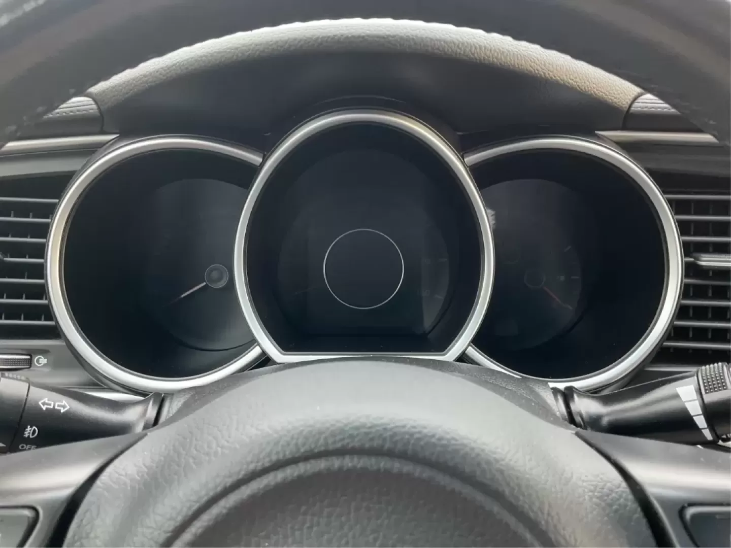 2015 Kia Optima EX (5XXGN4A76FG) with an Theta II 2.4L I-4 gasoline direct injection engine, located at 1099 N County Rd 25A, Troy, OH, 45373, (937) 908-9800, 40.057079, -84.212883 - **Elevate Your Daily Commute with the 2015 Kia Optima EX** <br /> <br /> Imagine transforming your daily drive into an experience of comfort and style. Whether you're navigating the bustling streets of Fairborn or embarking on a weekend getaway, the 2015 Kia Optima EX is designed to enhance your li - Photo#14