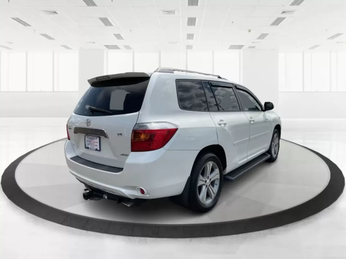 2008 Toyota Highlander Sport (JTEES43A082) with an 3.5L V-6 DOHC engine, located at 1099 N County Rd 25A, Troy, OH, 45373, (937) 908-9800, 40.057079, -84.212883 - ### Discover Your Next Adventure with the 2008 Toyota Highlander Sport<br /> <br /> Are you ready to elevate your family outings or weekend getaways? The 2008 Toyota Highlander Sport is the perfect companion for those who seek both comfort and capability. This SUV is designed to accommodate growing - Photo#2
