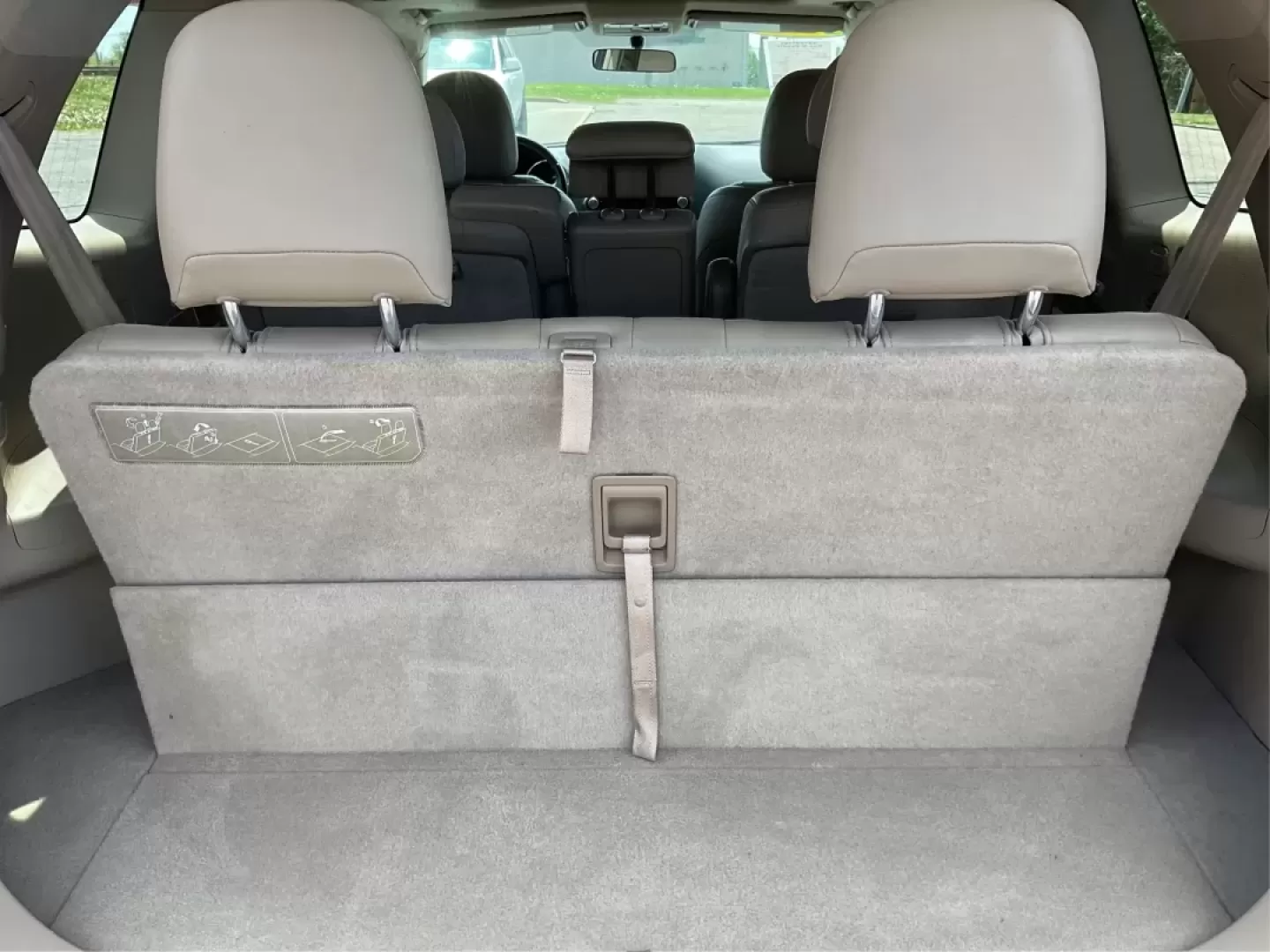 2008 Toyota Highlander Sport (JTEES43A082) with an 3.5L V-6 DOHC engine, located at 1099 N County Rd 25A, Troy, OH, 45373, (937) 908-9800, 40.057079, -84.212883 - ### Discover Your Next Adventure with the 2008 Toyota Highlander Sport<br /> <br /> Are you ready to elevate your family outings or weekend getaways? The 2008 Toyota Highlander Sport is the perfect companion for those who seek both comfort and capability. This SUV is designed to accommodate growing - Photo#11
