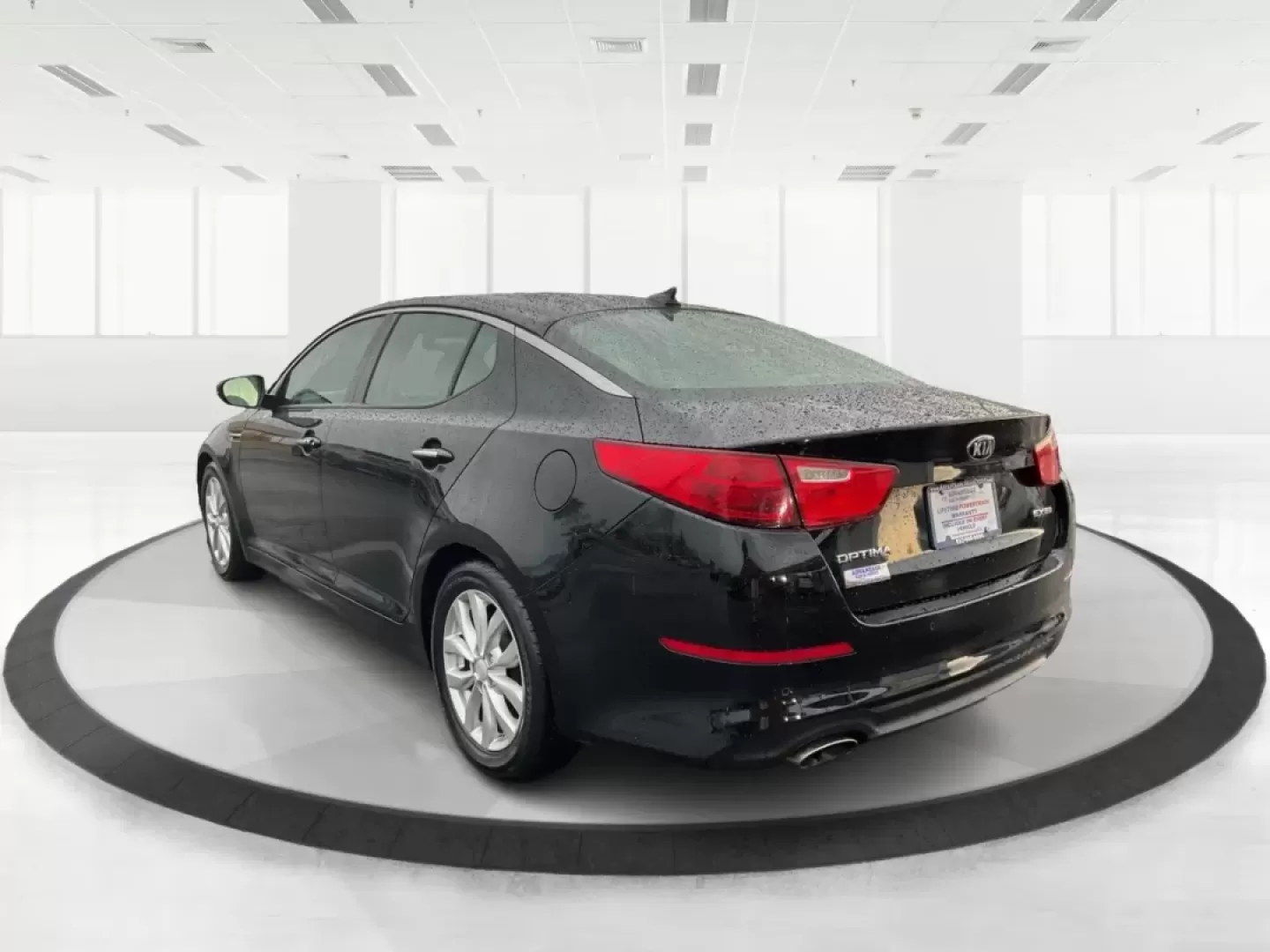 2015 Kia Optima EX (5XXGN4A76FG) with an Theta II 2.4L I-4 gasoline direct injection engine, located at 1099 N County Rd 25A, Troy, OH, 45373, (937) 908-9800, 40.057079, -84.212883 - **Elevate Your Daily Commute with the 2015 Kia Optima EX** <br /> <br /> Imagine transforming your daily drive into an experience of comfort and style. Whether you're navigating the bustling streets of Fairborn or embarking on a weekend getaway, the 2015 Kia Optima EX is designed to enhance your li - Photo#4