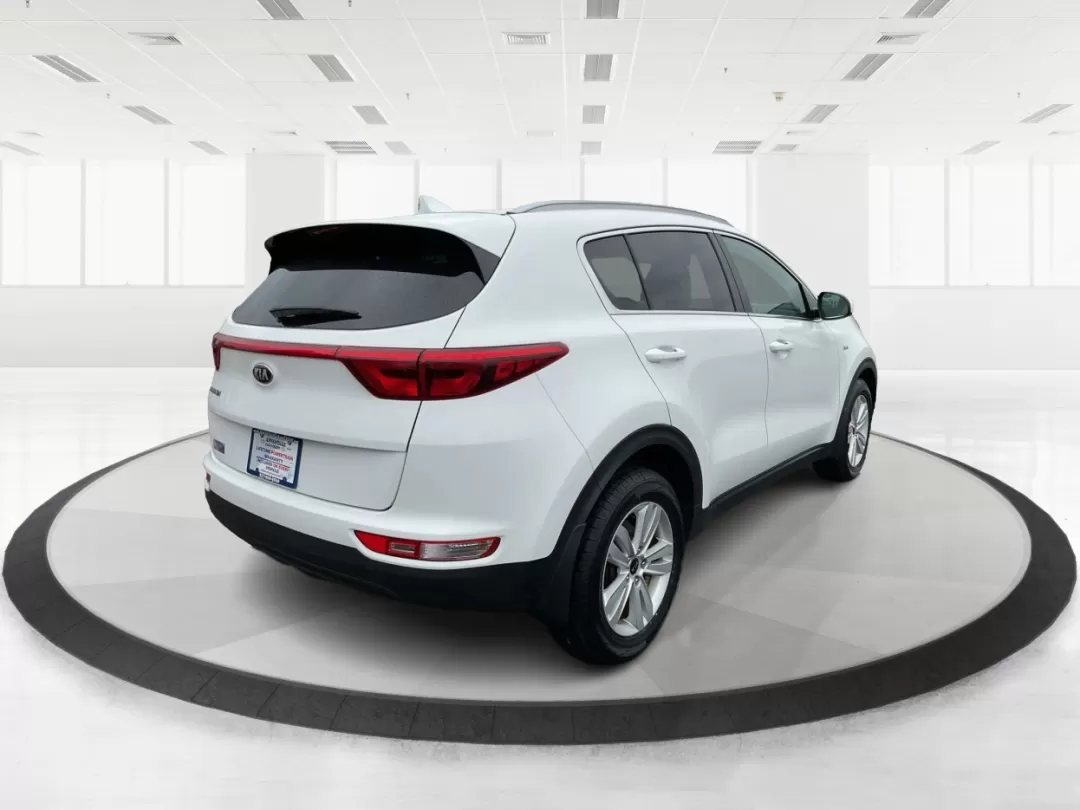 2018 Kia Sportage LX (KNDPMCACXJ7) with an Theta II 2.4L I-4 gasoline direct injection engine, located at 1184 Kauffman Ave, Fairborn, OH, 45324, (937) 908-9800, 39.807072, -84.030914 - Photo#1