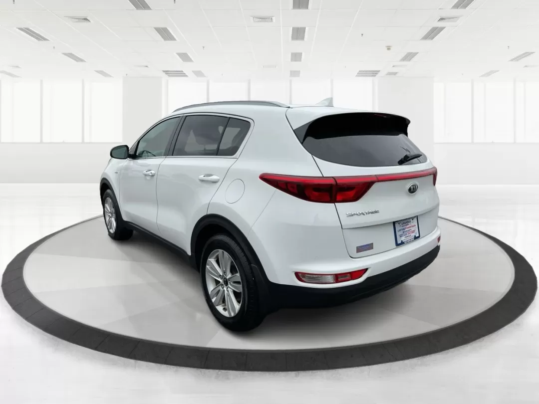 2018 Kia Sportage LX (KNDPMCACXJ7) with an Theta II 2.4L I-4 gasoline direct injection engine, located at 1184 Kauffman Ave, Fairborn, OH, 45324, (937) 908-9800, 39.807072, -84.030914 - Photo#3