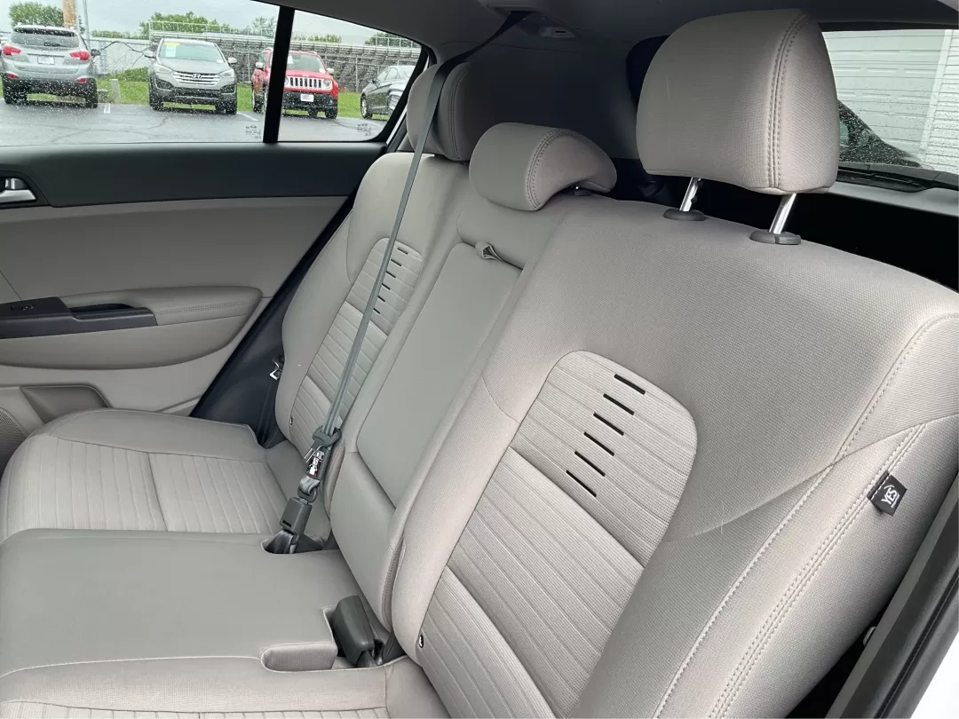 2018 Kia Sportage LX (KNDPMCACXJ7) with an Theta II 2.4L I-4 gasoline direct injection engine, located at 1184 Kauffman Ave, Fairborn, OH, 45324, (937) 908-9800, 39.807072, -84.030914 - Photo#9
