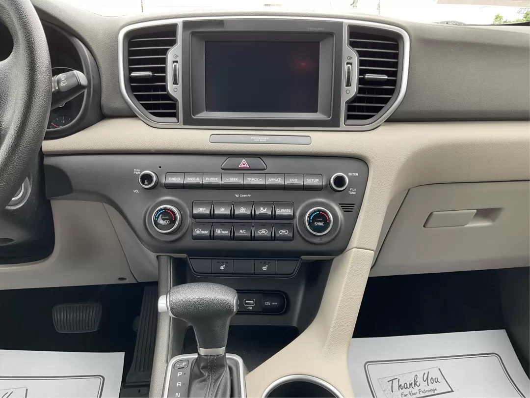 2018 Kia Sportage LX (KNDPMCACXJ7) with an Theta II 2.4L I-4 gasoline direct injection engine, located at 1184 Kauffman Ave, Fairborn, OH, 45324, (937) 908-9800, 39.807072, -84.030914 - Photo#12