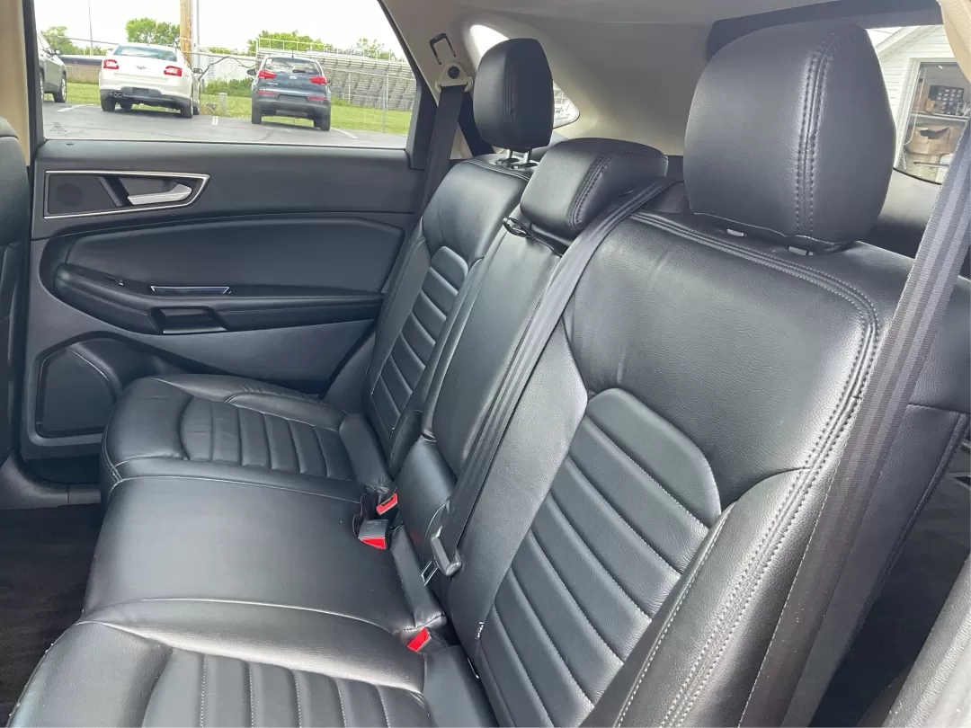 2016 Ford Edge SEL (2FMPK3J91GB) with an 3.5L V-6 DOHC engine, located at 1099 N County Rd 25A , Troy, OH, 45373, (937) 908-9800, 40.057079, -84.212883 - Photo#10
