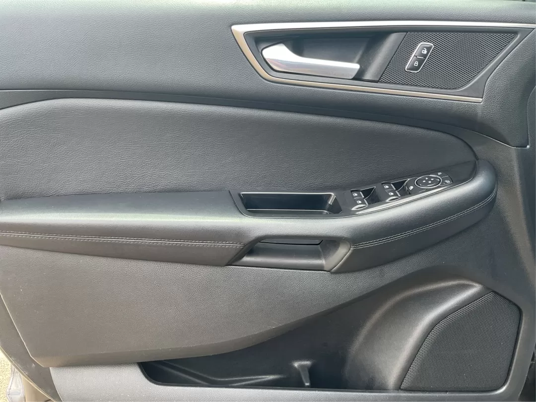 2016 Ford Edge SEL (2FMPK3J91GB) with an 3.5L V-6 DOHC engine, located at 1099 N County Rd 25A , Troy, OH, 45373, (937) 908-9800, 40.057079, -84.212883 - Photo#19
