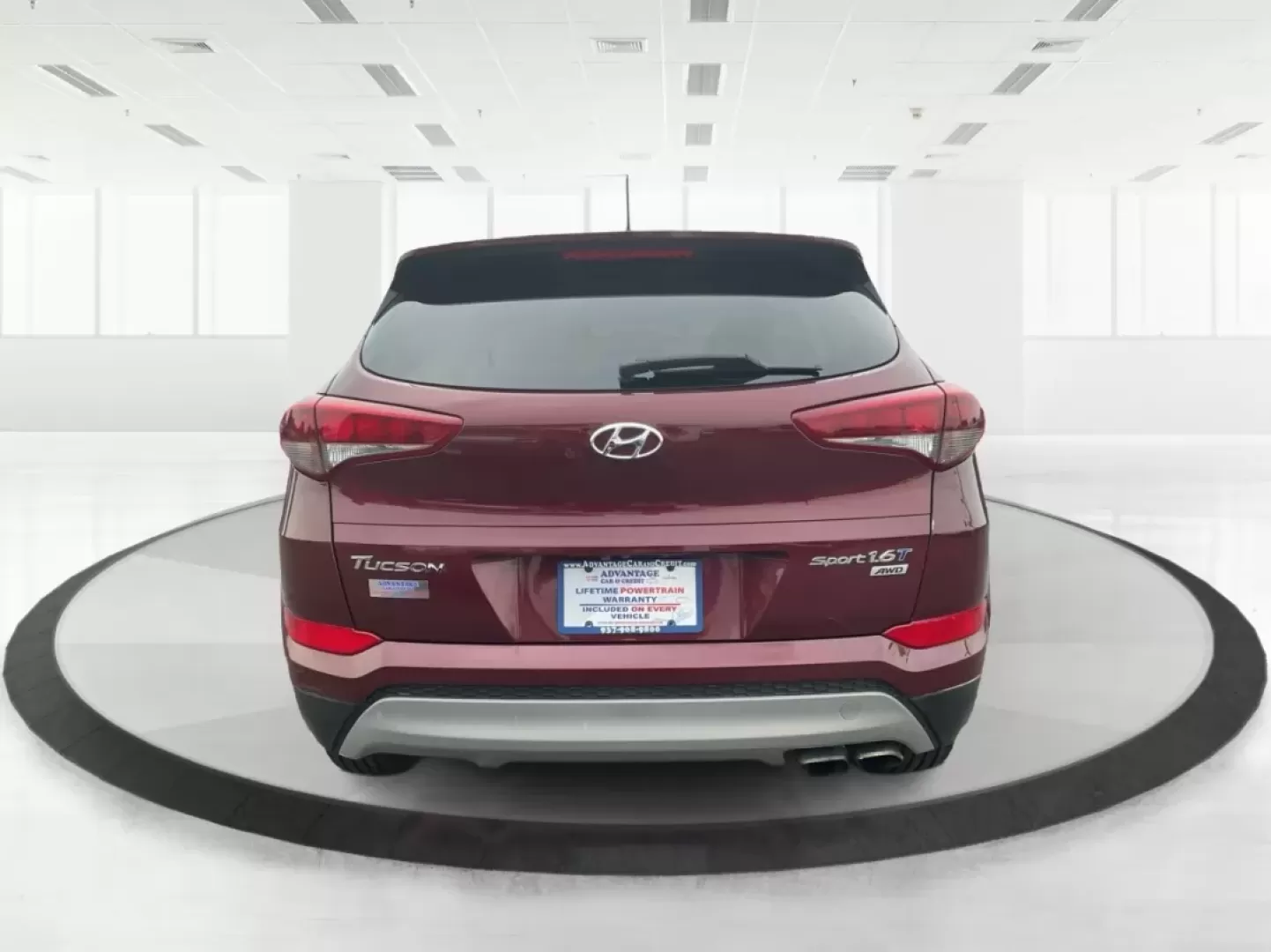 2017 Hyundai Tucson Sport (KM8J3CA29HU) with an 1.6L I-4 gasoline direct injection engine, located at 1099 N County Rd 25A, Troy, OH, 45373, (937) 908-9800, 40.057079, -84.212883 - **Discover Adventure in the 2017 Hyundai Tucson: Your Ideal SUV for Every Journey!**<br /> <br /> Are you ready to elevate your driving experience? The 2017 Hyundai Tucson in striking Ruby Wine is here, tailored for those who crave versatility and reliability in their daily adventures. Whether you'r - Photo#3