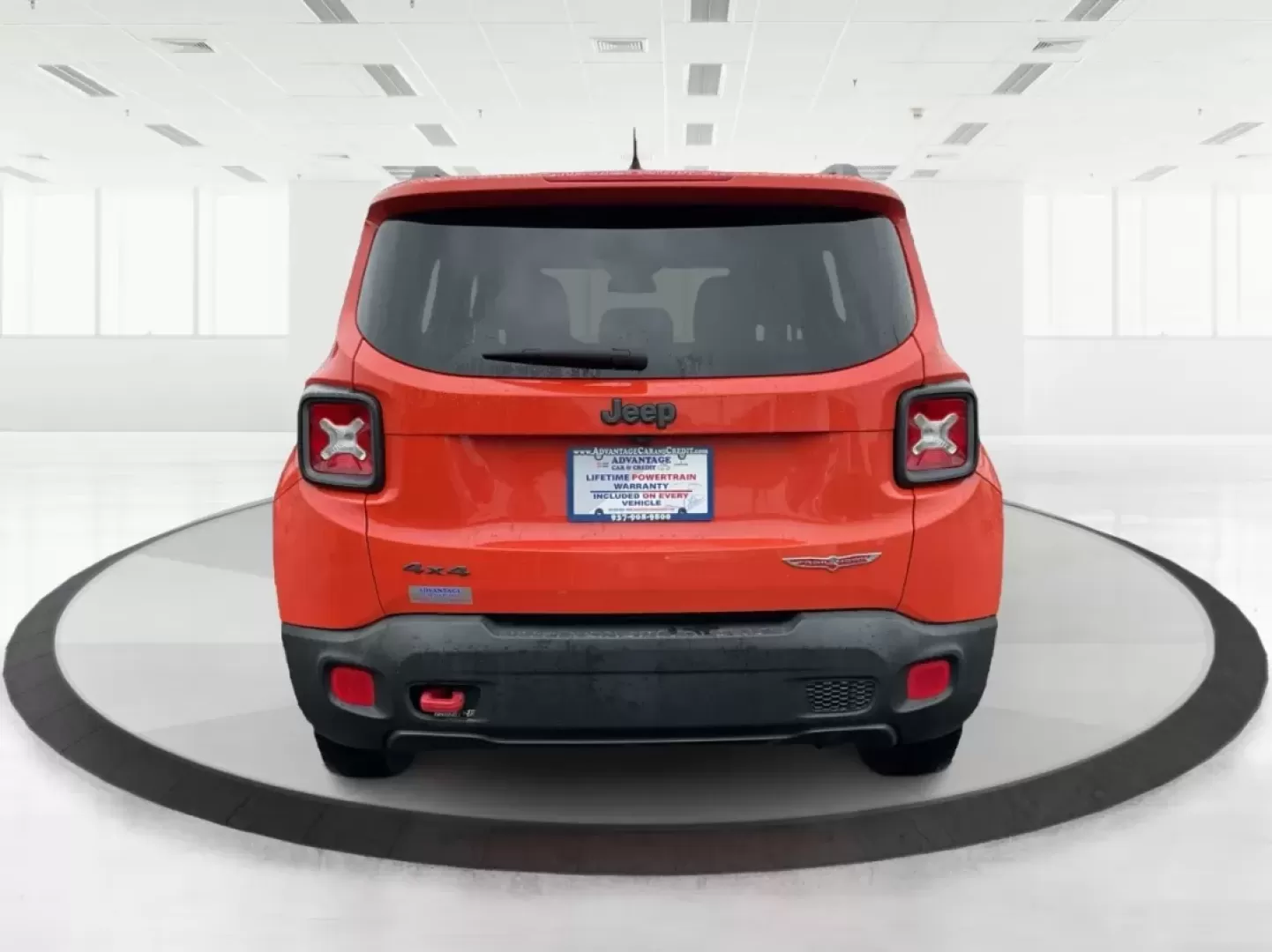 2016 Jeep Renegade Trailhawk (ZACCJBCT1GP) with an Tigershark MultiAir 2.4L I-4 variable valve contro engine, located at 1099 N County Rd 25A, Troy, OH, 45373, (937) 908-9800, 40.057079, -84.212883 - Embrace adventure and elevate your daily routine with this 2016 Jeep Renegade Trailhawk, a versatile Crossover designed for both urban commuting and weekend escapades. Ideal for budget-conscious buyers, this vehicle combines rugged capability with modern technology, making it perfect for growing fam - Photo#3