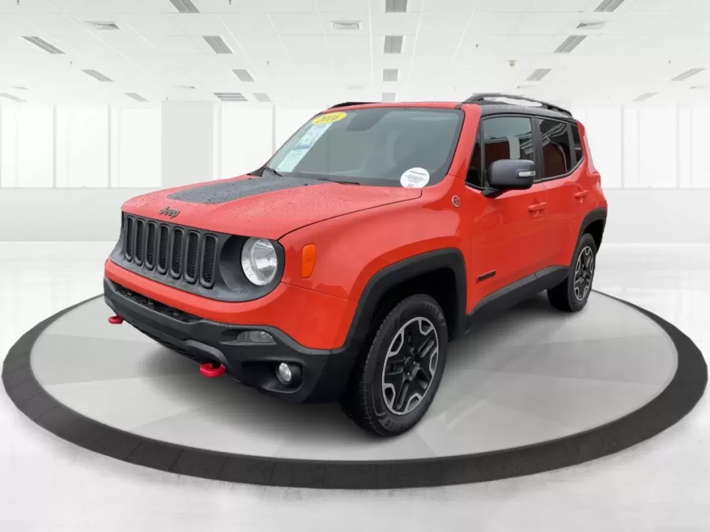 2016 Jeep Renegade Trailhawk (ZACCJBCT1GP) with an Tigershark MultiAir 2.4L I-4 variable valve contro engine, located at 1099 N County Rd 25A, Troy, OH, 45373, (937) 908-9800, 40.057079, -84.212883 - Embrace adventure and elevate your daily routine with this 2016 Jeep Renegade Trailhawk, a versatile Crossover designed for both urban commuting and weekend escapades. Ideal for budget-conscious buyers, this vehicle combines rugged capability with modern technology, making it perfect for growing fam - Photo#8
