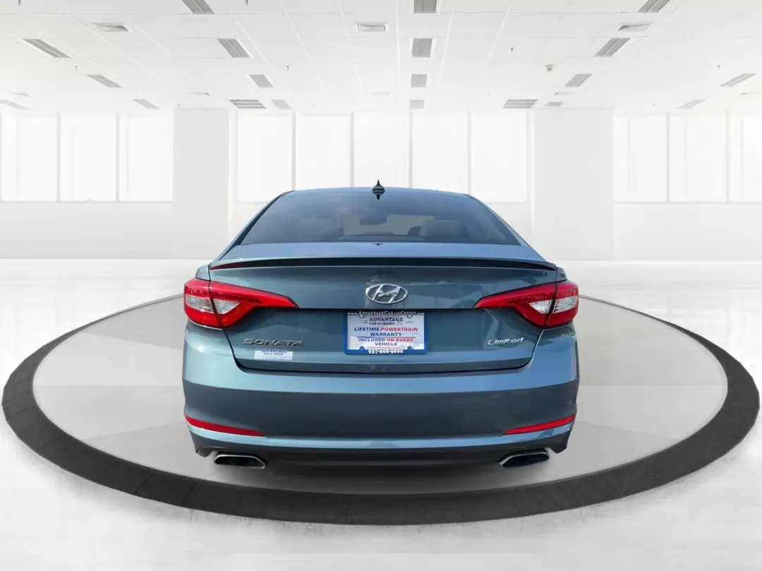 2017 Hyundai Sonata Limited (5NPE34AF4HH) with an 2.4L I-4 gasoline direct injection engine, located at 1099 N County Rd 25A , Troy, OH, 45373, (937) 908-9800, 40.057079, -84.212883 - Photo#3