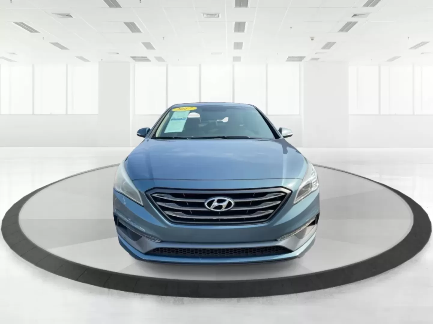 2017 Hyundai Sonata Limited (5NPE34AF4HH) with an 2.4L I-4 gasoline direct injection engine, located at 1099 N County Rd 25A, Troy, OH, 45373, (937) 908-9800, 40.057079, -84.212883 - Are you ready to elevate your daily drive into an adventure? Meet the 2017 Hyundai Sonata Limited, a perfect companion for anyone looking to combine style, comfort, and reliability. Whether you're commuting to work, shuttling the kids to school, or heading out for a weekend getaway, this sedan offer - Photo#7