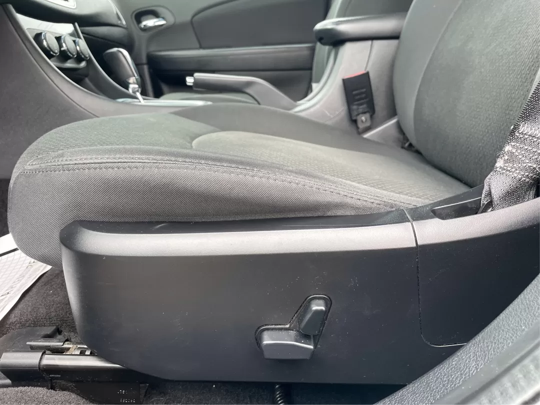 2011 Chrysler 200 Touring (1C3BC1FG5BN) with an Other engine, located at 1099 N County Rd 25A , Troy, OH, 45373, (937) 908-9800, 40.057079, -84.212883 - Photo#17