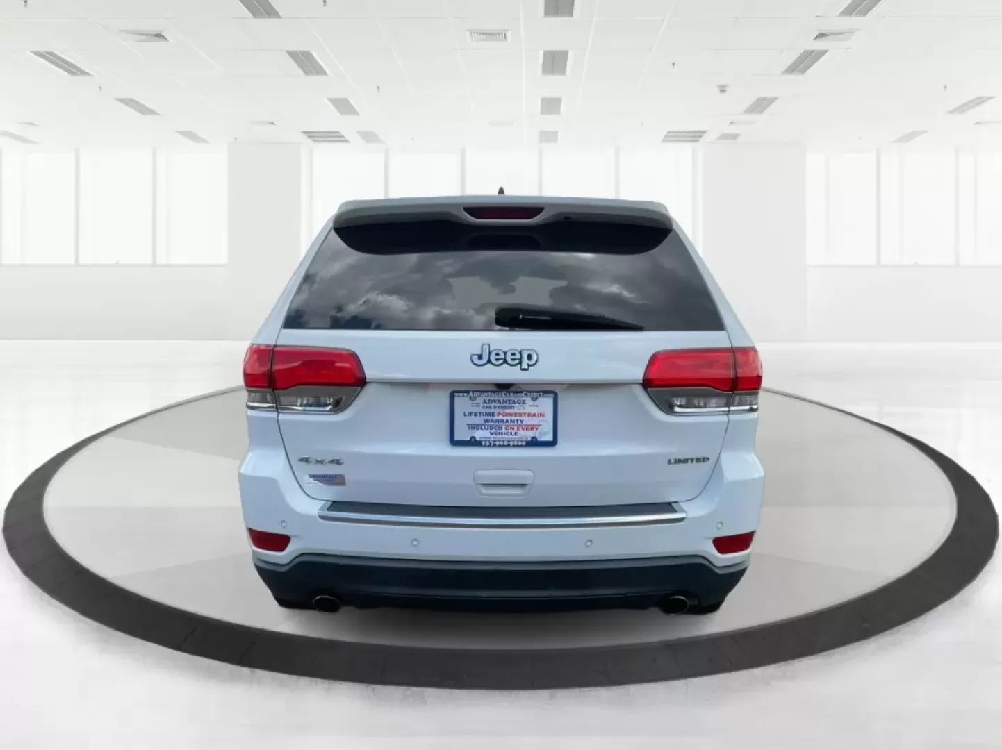 2014 Jeep Grand Cherokee Limited (1C4RJFBGXEC) with an Other engine, located at 1099 N County Rd 25A, Troy, OH, 45373, (937) 908-9800, 40.057079, -84.212883 - **Adventure Awaits: 2014 Jeep Grand Cherokee Limited Perfect for Your Next Family Road Trip!**<br /> <br /> Are you ready to embark on your next adventure? The 2014 Jeep Grand Cherokee Limited is here to elevate your driving experience, whether you're navigating the bustling streets of Fairborn, OH - Photo#3