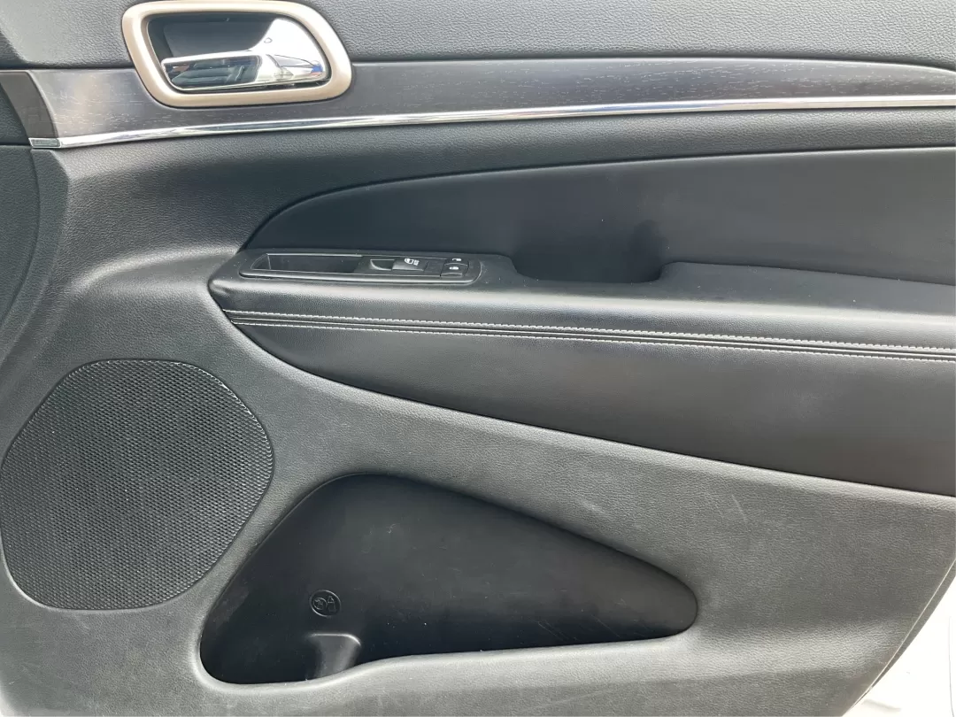 2014 Jeep Grand Cherokee Limited (1C4RJFBGXEC) with an Other engine, located at 1099 N County Rd 25A , Troy, OH, 45373, (937) 908-9800, 40.057079, -84.212883 - Photo#20