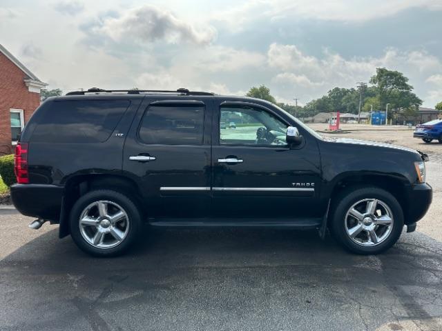 2012 Black Chevrolet Tahoe LTZ 4WD (1GNSKCE00CR) with an 5.3L V8 OHV 16V FFV engine, 6-Speed Automatic transmission, located at 1230 East Main St, Xenia, OH, 45385, (937) 908-9800, 39.688026, -83.910172 - Photo #10