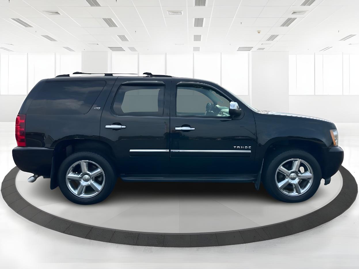 2012 Black Chevrolet Tahoe LTZ 4WD (1GNSKCE00CR) with an 5.3L V8 OHV 16V FFV engine, 6-Speed Automatic transmission, located at 1230 East Main St, Xenia, OH, 45385, (937) 908-9800, 39.688026, -83.910172 - Photo #3
