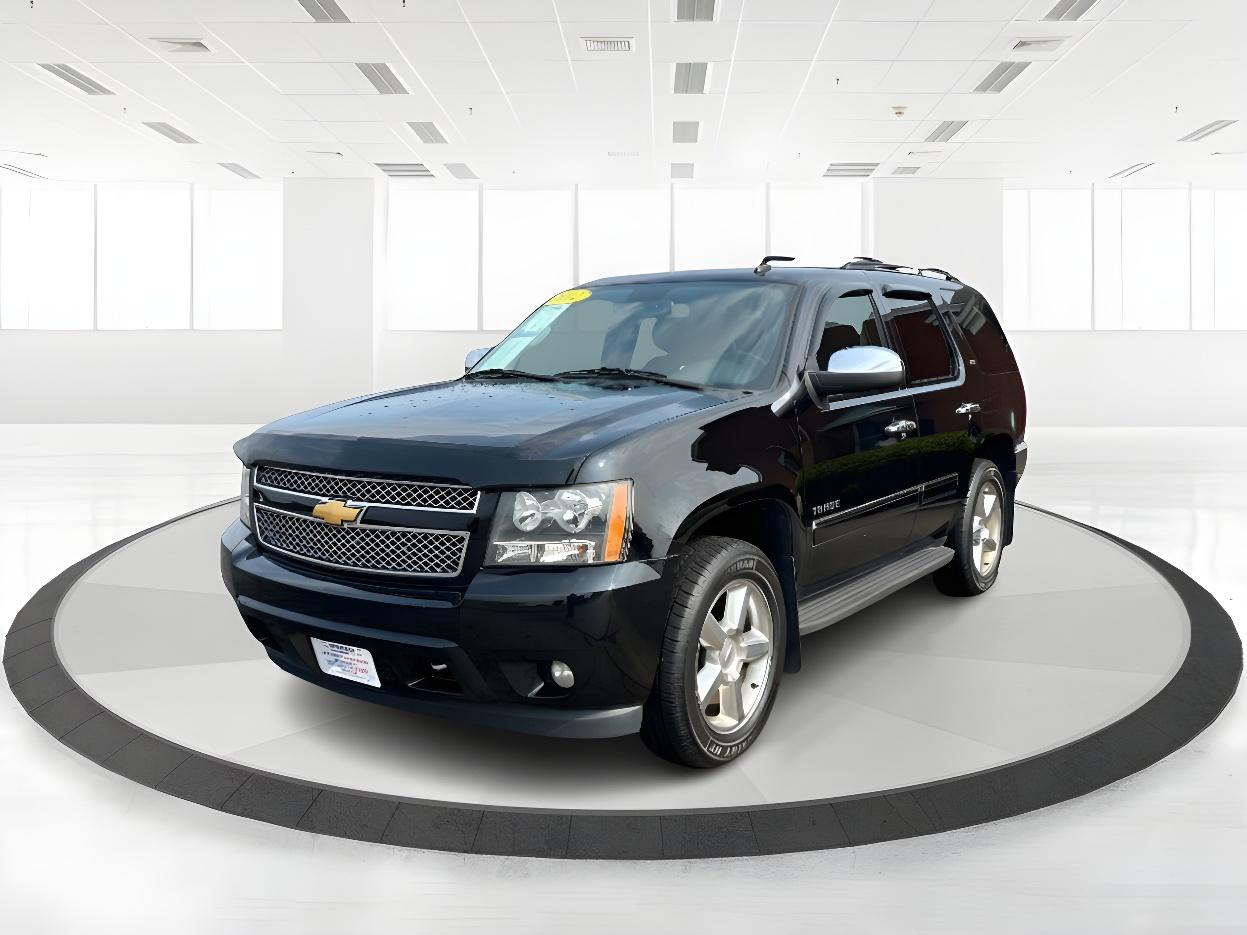 2012 Black Chevrolet Tahoe LTZ 4WD (1GNSKCE00CR) with an 5.3L V8 OHV 16V FFV engine, 6-Speed Automatic transmission, located at 1230 East Main St, Xenia, OH, 45385, (937) 908-9800, 39.688026, -83.910172 - Photo #11