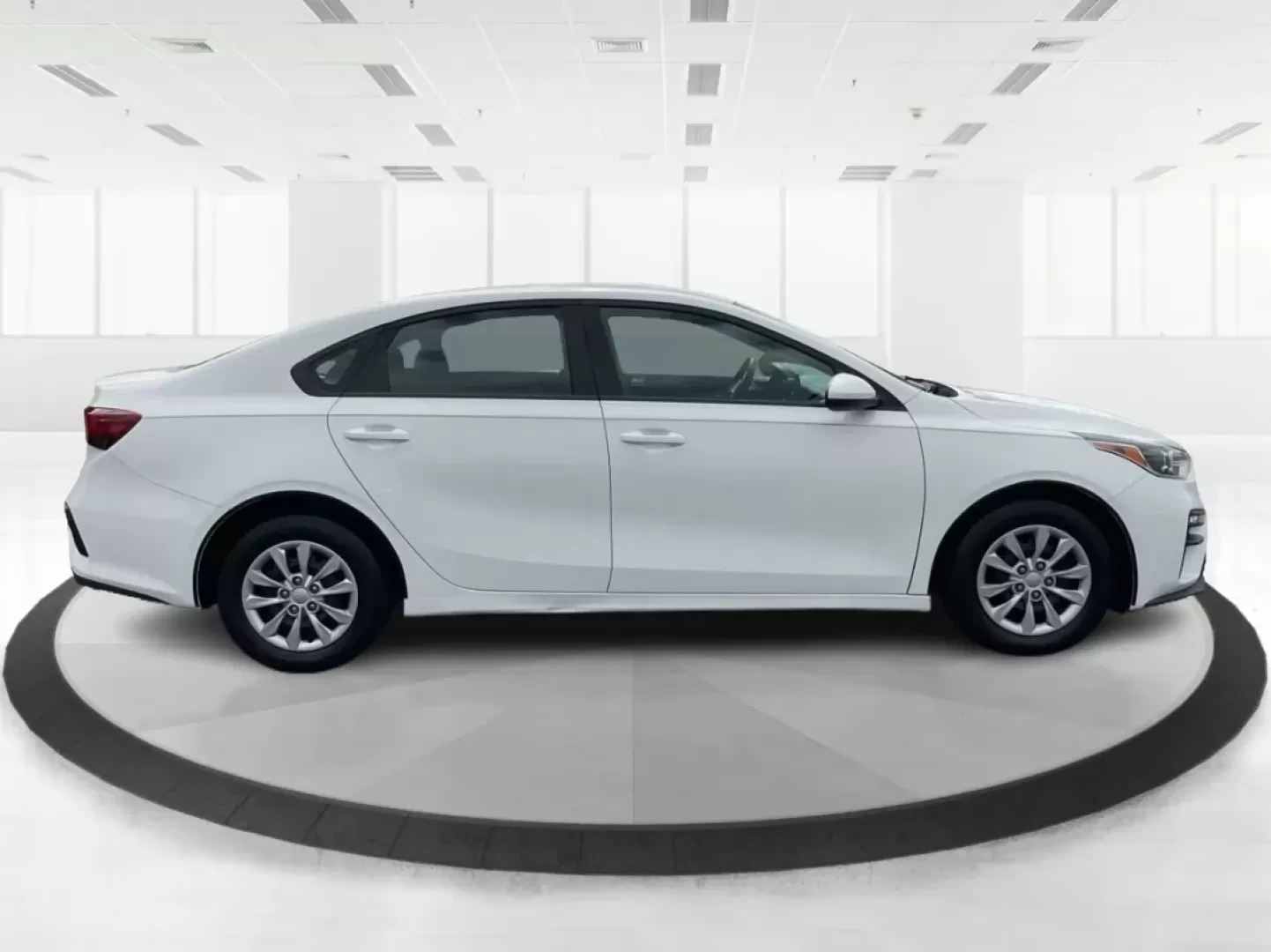 2019 Kia Forte FE (3KPF24AD2KE) with an 2L I-4 DOHC engine, located at 1099 N County Rd 25A, Troy, OH, 45373, (937) 908-9800, 40.057079, -84.212883 - **Experience Freedom with the 2019 Kia Forte: Your Ideal Companion for Daily Adventures!**<br /> <br /> Are you looking for a reliable sedan that effortlessly combines style, comfort, and efficiency? Look no further than the 2019 Kia Forte, available now at Advantage Car and Credit in Fairborn, OH. - Photo#1