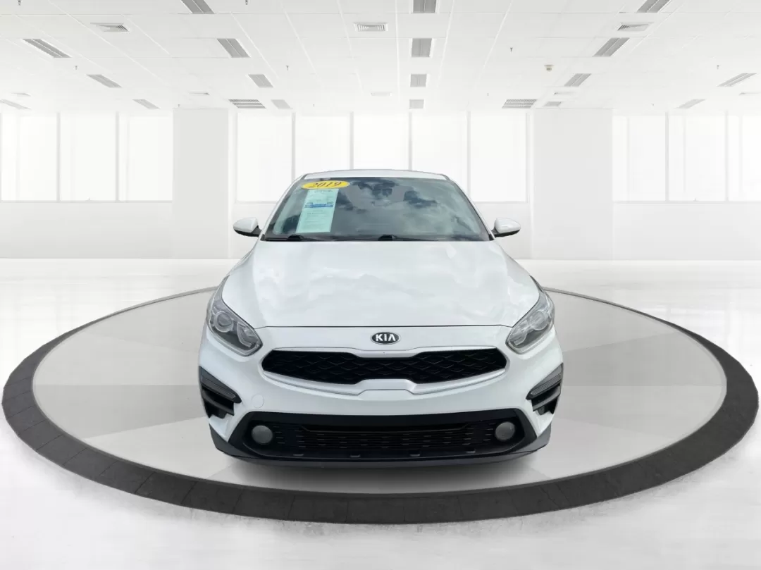 2019 Kia Forte FE (3KPF24AD2KE) with an 2L I-4 DOHC engine, located at 1099 N County Rd 25A , Troy, OH, 45373, (937) 908-9800, 40.057079, -84.212883 - **Experience Freedom with the 2019 Kia Forte: Your Ideal Companion for Daily Adventures!**<br /> <br /> Are you looking for a reliable sedan that effortlessly combines style, comfort, and efficiency? Look no further than the 2019 Kia Forte, available now at Advantage Car and Credit in Fairborn, OH. - Photo#7