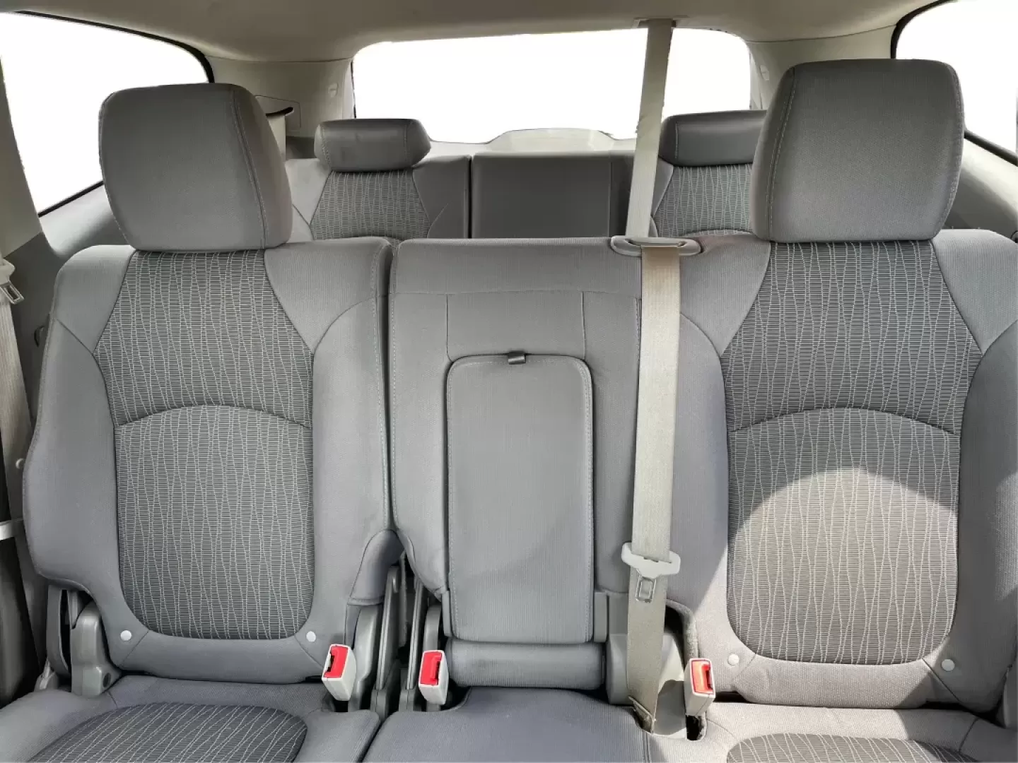 2014 Cyber Gray Metallic Chevrolet Traverse LS FWD w/PDC (1GNKRFED9EJ) with an 3.6L V6 DOHC 24V engine, 6-Speed Automatic transmission, located at 880 E. National Road, Vandalia, OH, 45377, (937) 908-9800, 39.891918, -84.183594 - 2014 Chevrolet Traverse LS FWD w/PDC - Photo#14