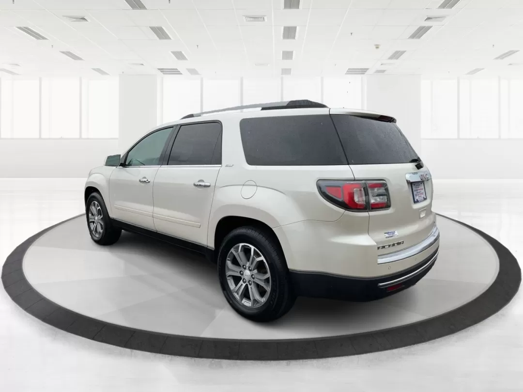 2015 GMC Acadia SLT-1 (1GKKVRKD8FJ) with an 3.6L V-6 gasoline direct injection engine, located at 1184 Kauffman Ave, Fairborn, OH, 45324, (937) 908-9800, 39.807072, -84.030914 - Photo#4