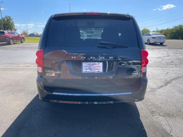 2016 Brilliant Black Crystal Pearl Coat Dodge Grand Caravan SXT (2C4RDGCG9GR) with an 3.6L V6 DOHC 24V engine, 6-Speed Automatic transmission, located at 1184 Kauffman Ave, Fairborn, OH, 45324, (937) 908-9800, 39.807072, -84.030914 - Photo #8