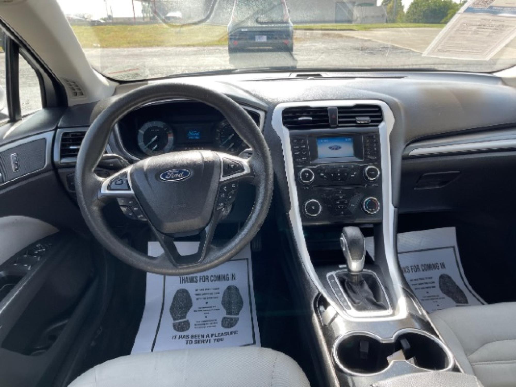 2015 Ingot Silver Ford Fusion S (3FA6P0G74FR) with an 2.5L L4 DOHC 16V engine, 6-Speed Automatic transmission, located at 1951 S Dayton Lakeview Rd., New Carlisle, OH, 45344, (937) 908-9800, 39.890999, -84.050255 - Photo #28