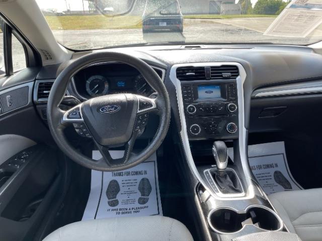 2015 Ingot Silver Ford Fusion S (3FA6P0G74FR) with an 2.5L L4 DOHC 16V engine, 6-Speed Automatic transmission, located at 1951 S Dayton Lakeview Rd., New Carlisle, OH, 45344, (937) 908-9800, 39.890999, -84.050255 - Photo #14