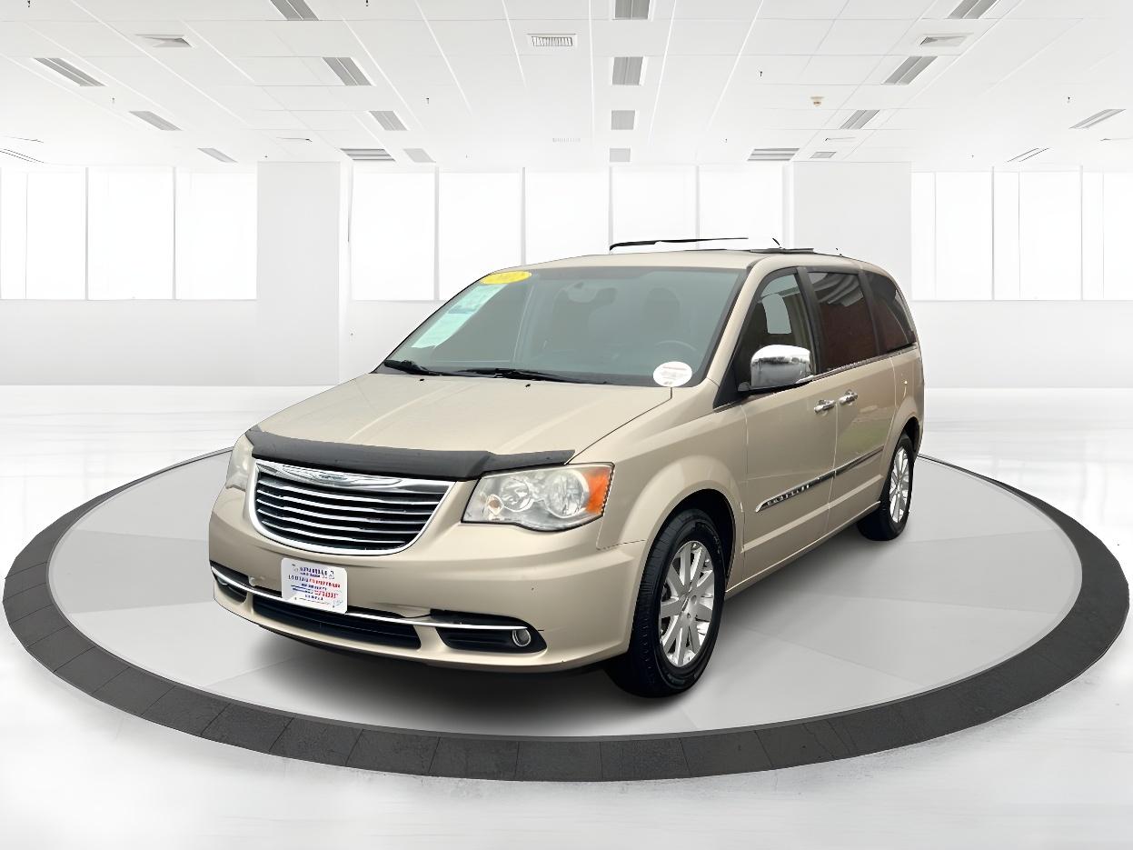 2012 White Gold Chrysler Town and Country Touring-L (2C4RC1CGXCR) with an 3.6L V6 DOHC 24V engine, 6-Speed Automatic transmission, located at 4508 South Dixie Dr, Moraine, OH, 45439, (937) 908-9800, 39.689976, -84.218452 - Photo #9