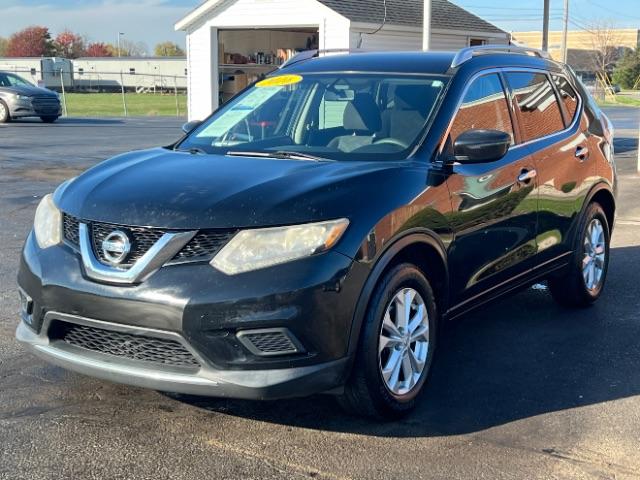 2016 Magnetic Black Nissan Rogue SV 2WD (KNMAT2MT6GP) with an 2.5L L4 DOHC 16V engine, Continuously Variable Transmission transmission, located at 1951 S Dayton Lakeview Rd., New Carlisle, OH, 45344, (937) 908-9800, 39.890999, -84.050255 - Photo #4