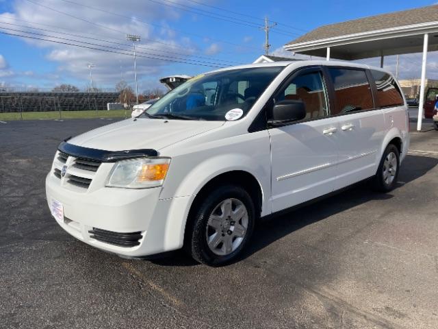 2009 Stone White Dodge Grand Caravan SE (1D8HN44E69B) with an 3.3L V6 OHV 12V engine, 4-Speed Automatic transmission, located at 401 Woodman Dr, Riverside, OH, 45431, (937) 908-9800, 39.760899, -84.123421 - Photo #2