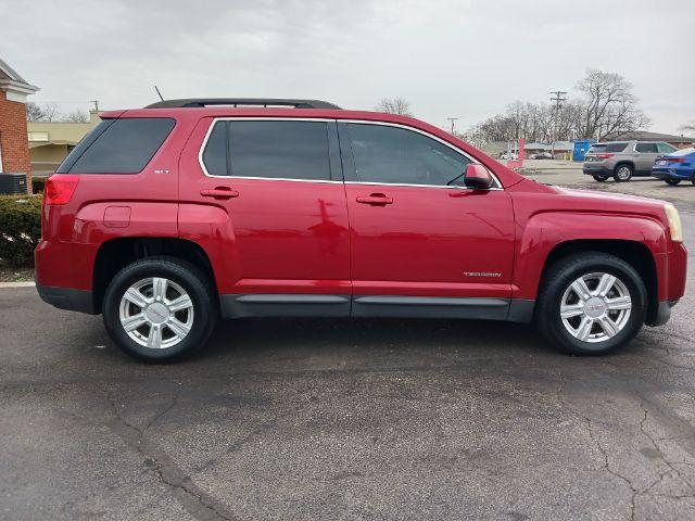 2015 Crystal Red Tintcoat GMC Terrain SLT1 FWD (2GKALSEK7F6) with an 2.4L L4 DOHC 16V engine, 6-Speed Automatic transmission, located at 401 Woodman Dr, Riverside, OH, 45431, (937) 908-9800, 39.760899, -84.123421 - Photo #8