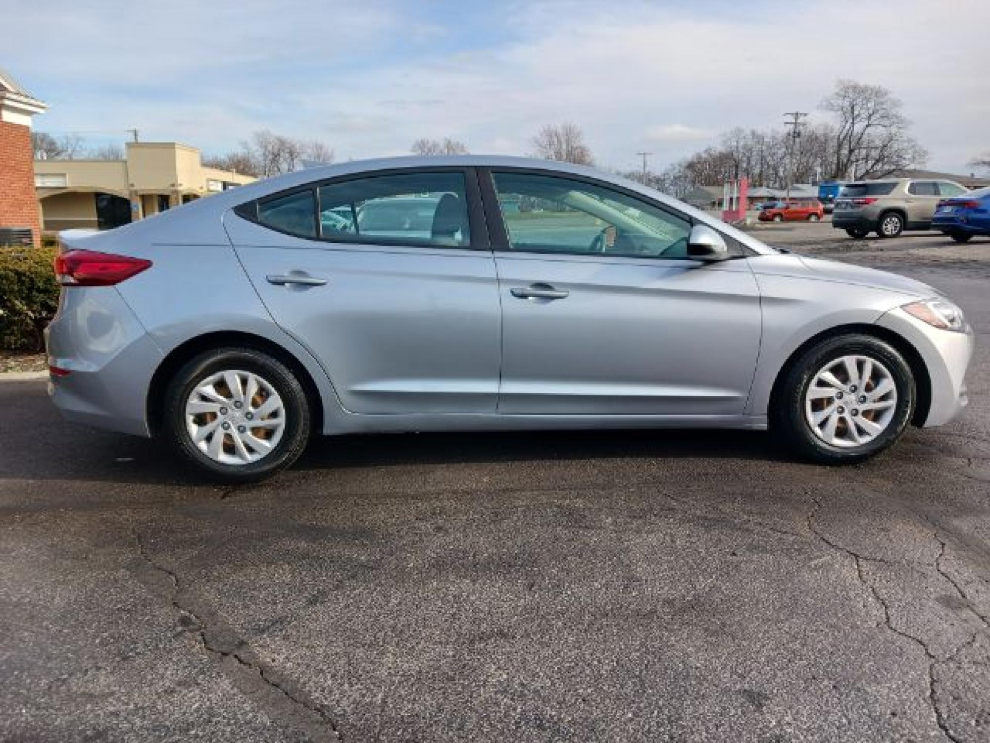 2017 Galactic Gray Hyundai Elantra SE 6AT (5NPD74LF2HH) with an 1.8L L4 DOHC 16V engine, 6-Speed Automatic transmission, located at 880 E. National Road, Vandalia, OH, 45377, (937) 908-9800, 39.891918, -84.183594 - Photo #26