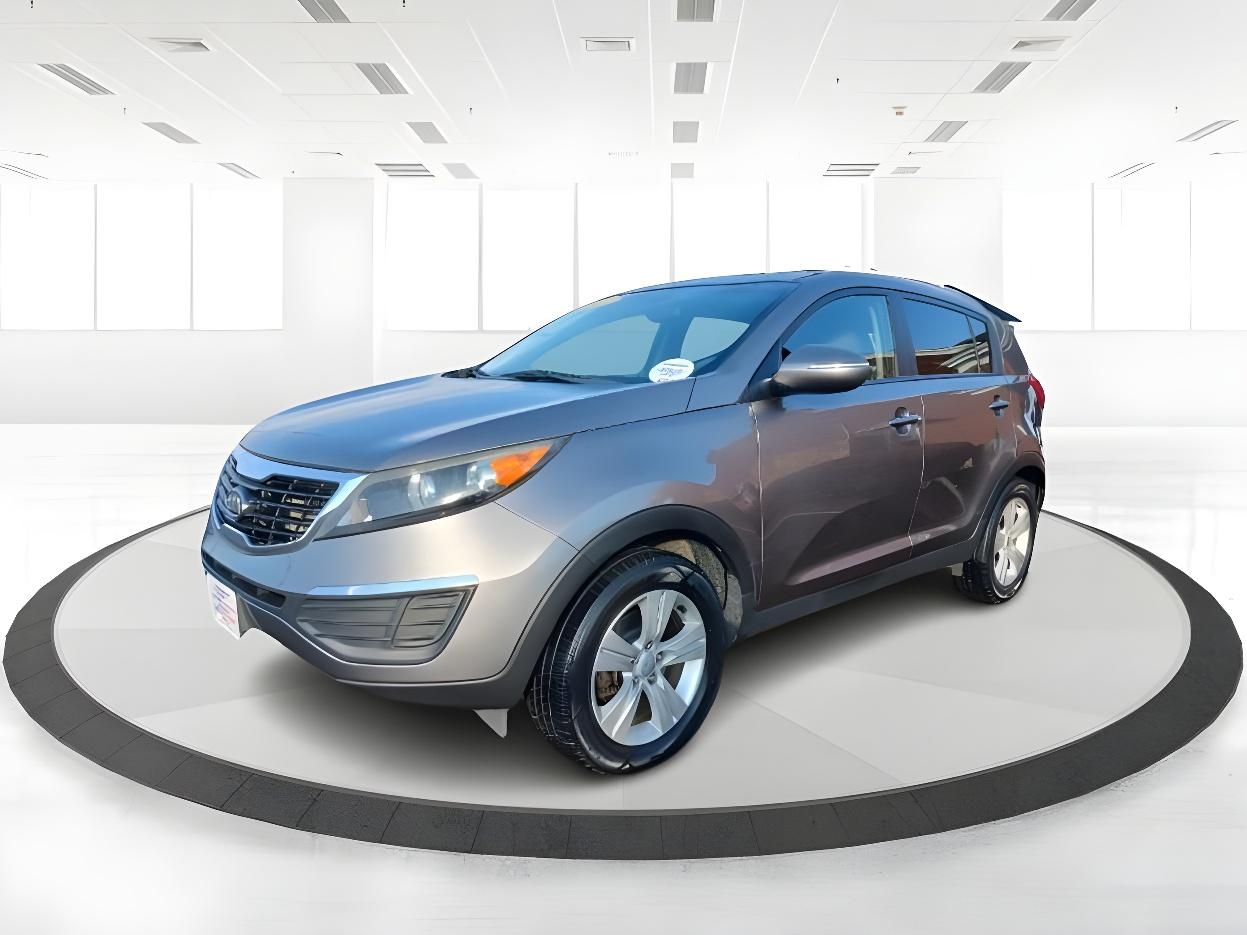 2012 Bright Silver Kia Sportage LX FWD (KNDPB3A25C7) with an 2.4L V6 DOHC 24V engine, 6-Speed Automatic transmission, located at 401 Woodman Dr, Riverside, OH, 45431, (937) 908-9800, 39.760899, -84.123421 - Photo #9