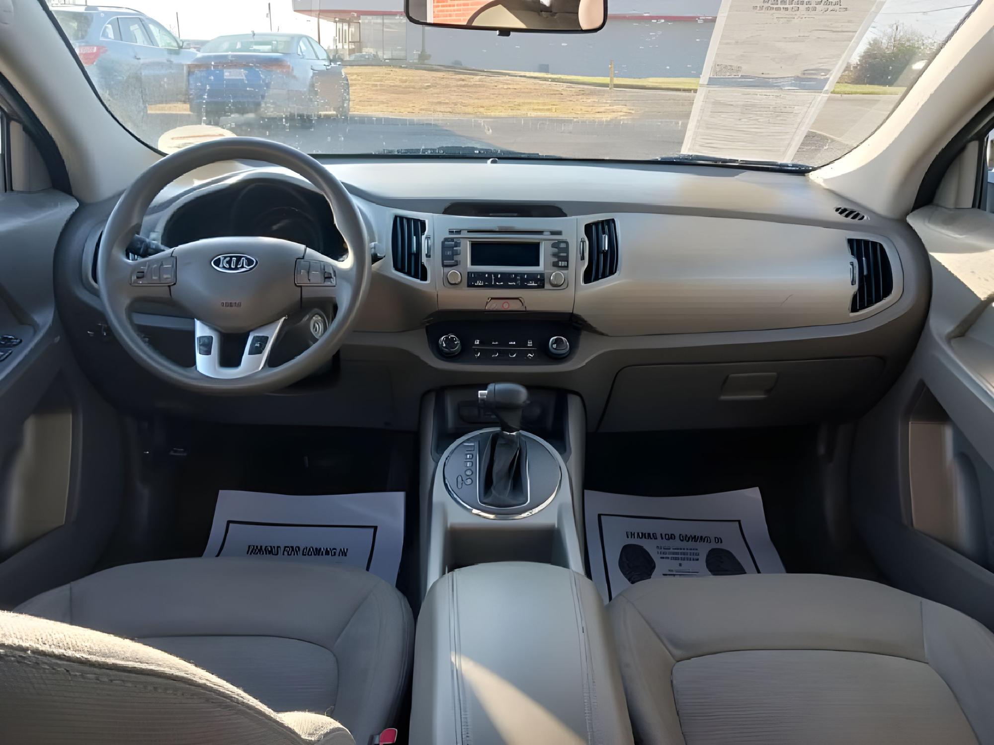 2012 Bright Silver Kia Sportage LX FWD (KNDPB3A25C7) with an 2.4L V6 DOHC 24V engine, 6-Speed Automatic transmission, located at 401 Woodman Dr, Riverside, OH, 45431, (937) 908-9800, 39.760899, -84.123421 - Photo #15