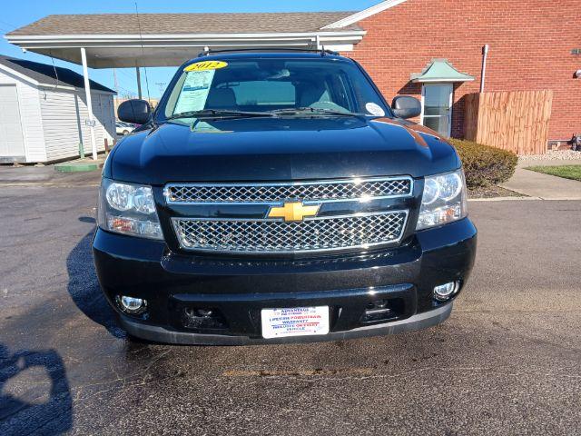 2012 Black Chevrolet Avalanche LT 4WD (3GNTKFE72CG) with an 5.3L V8 OHV 16V FFV engine, 4-Speed Automatic transmission, located at 1099 N County Rd 25A , Troy, OH, 45373, (937) 908-9800, 40.057079, -84.212883 - Photo #2