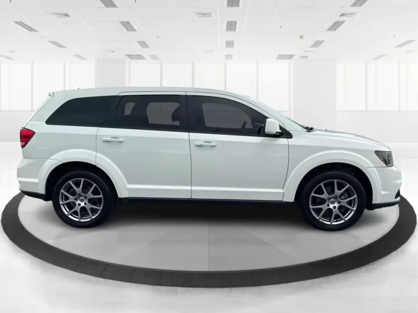 2018 Dodge Journey GT (3C4PDCEG4JT) with an Pentastar 3.6L V-6 DOHC engine, located at 1099 N County Rd 25A, Troy, OH, 45373, (937) 908-9800, 40.057079, -84.212883 - **Adventure Awaits with the 2018 Dodge Journey GT SUV! Perfect for Active Lifestyles**<br /> <br /> Are you ready to elevate your family adventures or weekend getaways? The 2018 Dodge Journey GT is the ideal SUV for those who crave versatility, comfort, and reliability, all while being budget-friend - Photo#1