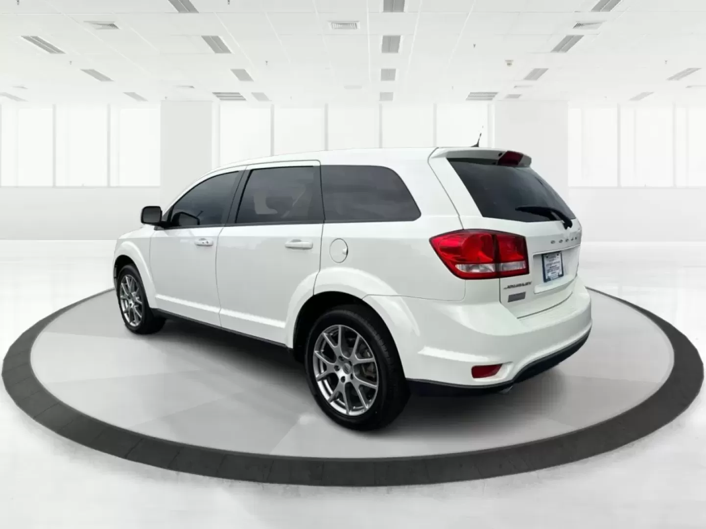 2018 Dodge Journey GT (3C4PDCEG4JT) with an Pentastar 3.6L V-6 DOHC engine, located at 1099 N County Rd 25A, Troy, OH, 45373, (937) 908-9800, 40.057079, -84.212883 - **Adventure Awaits with the 2018 Dodge Journey GT SUV! Perfect for Active Lifestyles**<br /> <br /> Are you ready to elevate your family adventures or weekend getaways? The 2018 Dodge Journey GT is the ideal SUV for those who crave versatility, comfort, and reliability, all while being budget-friend - Photo#4