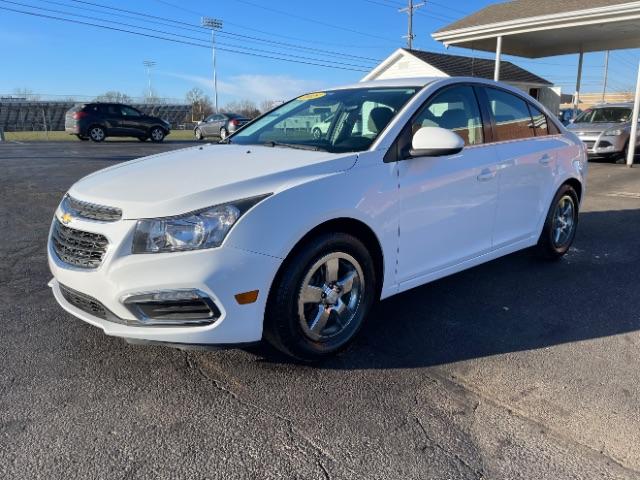 2015 Summit White Chevrolet Cruze 1LT Auto (1G1PC5SB2F7) with an 1.4L L4 DOHC 16V TURBO engine, 6-Speed Automatic transmission, located at 1951 S Dayton Lakeview Rd., New Carlisle, OH, 45344, (937) 908-9800, 39.890999, -84.050255 - Photo #2