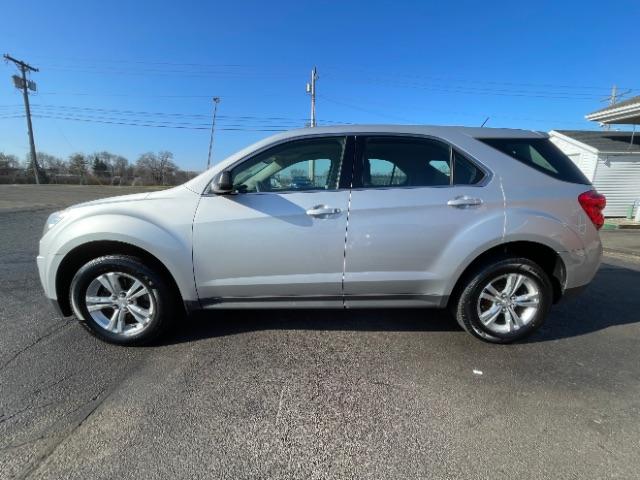 2015 Silver Ice Metallic Chevrolet Equinox LS AWD (2GNFLEEK3F6) with an 2.4L L4 DOHC 16V FFV engine, 6-Speed Automatic transmission, located at 1951 S Dayton Lakeview Rd., New Carlisle, OH, 45344, (937) 908-9800, 39.890999, -84.050255 - Photo #4