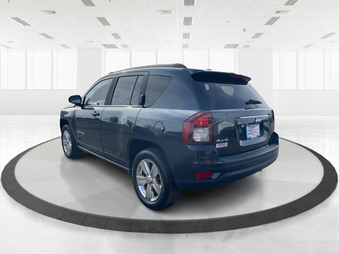 2016 Blue Jeep Compass Sport 4WD (1C4NJDBB5GD) with an 2.4L L4 DOHC 16V engine, located at 8750 N County Rd 25A, Piqua, OH, 45356, (937) 908-9800, 40.164391, -84.232513 - Photo#4