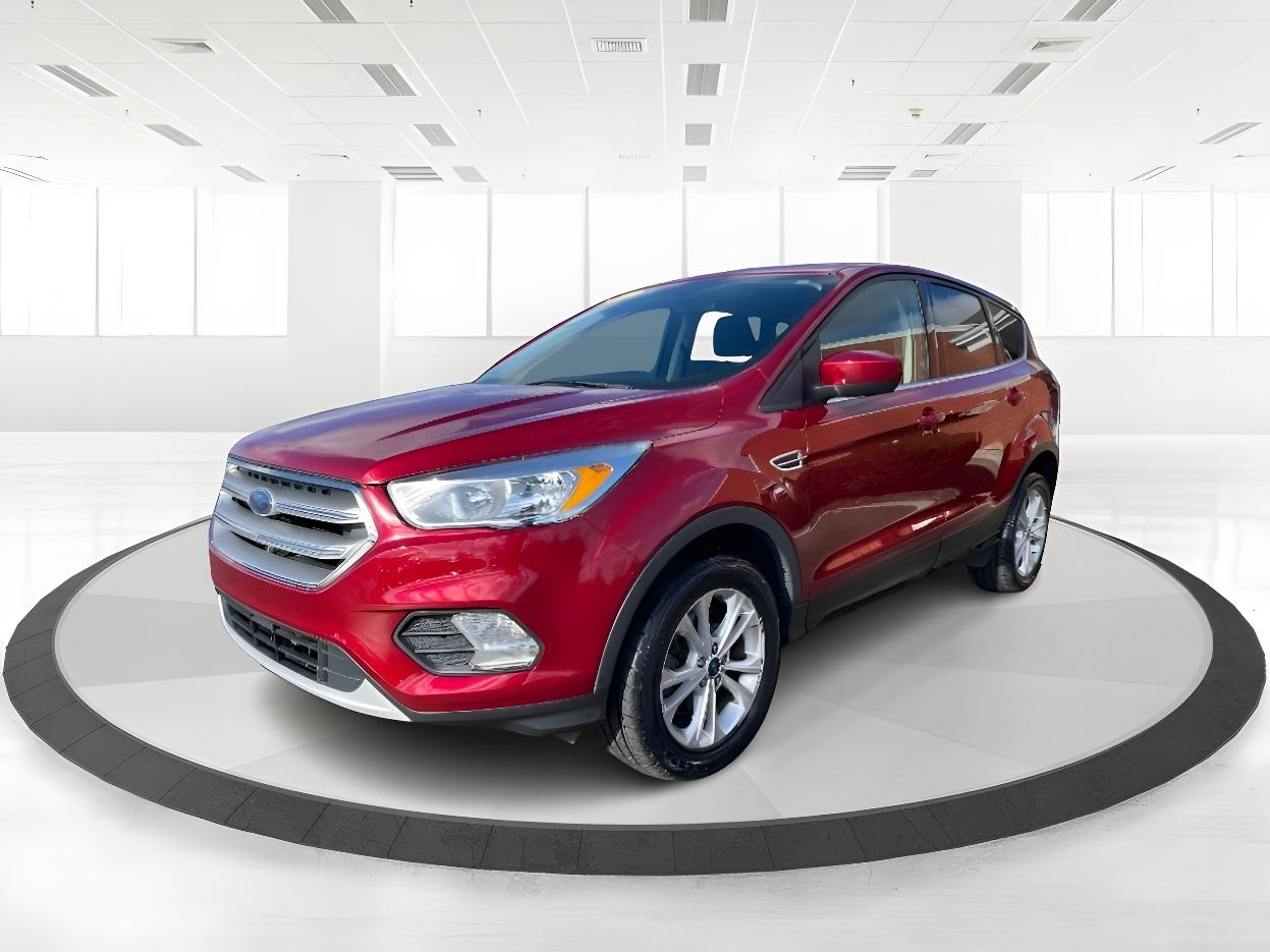 2017 Ruby Red Metallic Tinted Clearcoat Ford Escape SE 4WD (1FMCU9GD4HU) with an 1.5L L4 DOHC 16V engine, 6-Speed Automatic transmission, located at 1099 N County Rd 25A , Troy, OH, 45373, (937) 908-9800, 40.057079, -84.212883 - Photo #11