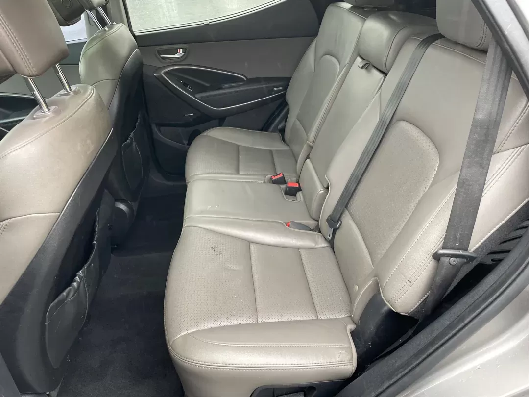 2013 Mineral Gray Hyundai Santa Fe Sport 2.4 AWD (5XYZUDLBXDG) with an 2.4L L4 DOHC 16V engine, 6-Speed Automatic transmission, located at 1184 Kauffman Ave, Fairborn, OH, 45324, (937) 908-9800, 39.807072, -84.030914 - Photo#10